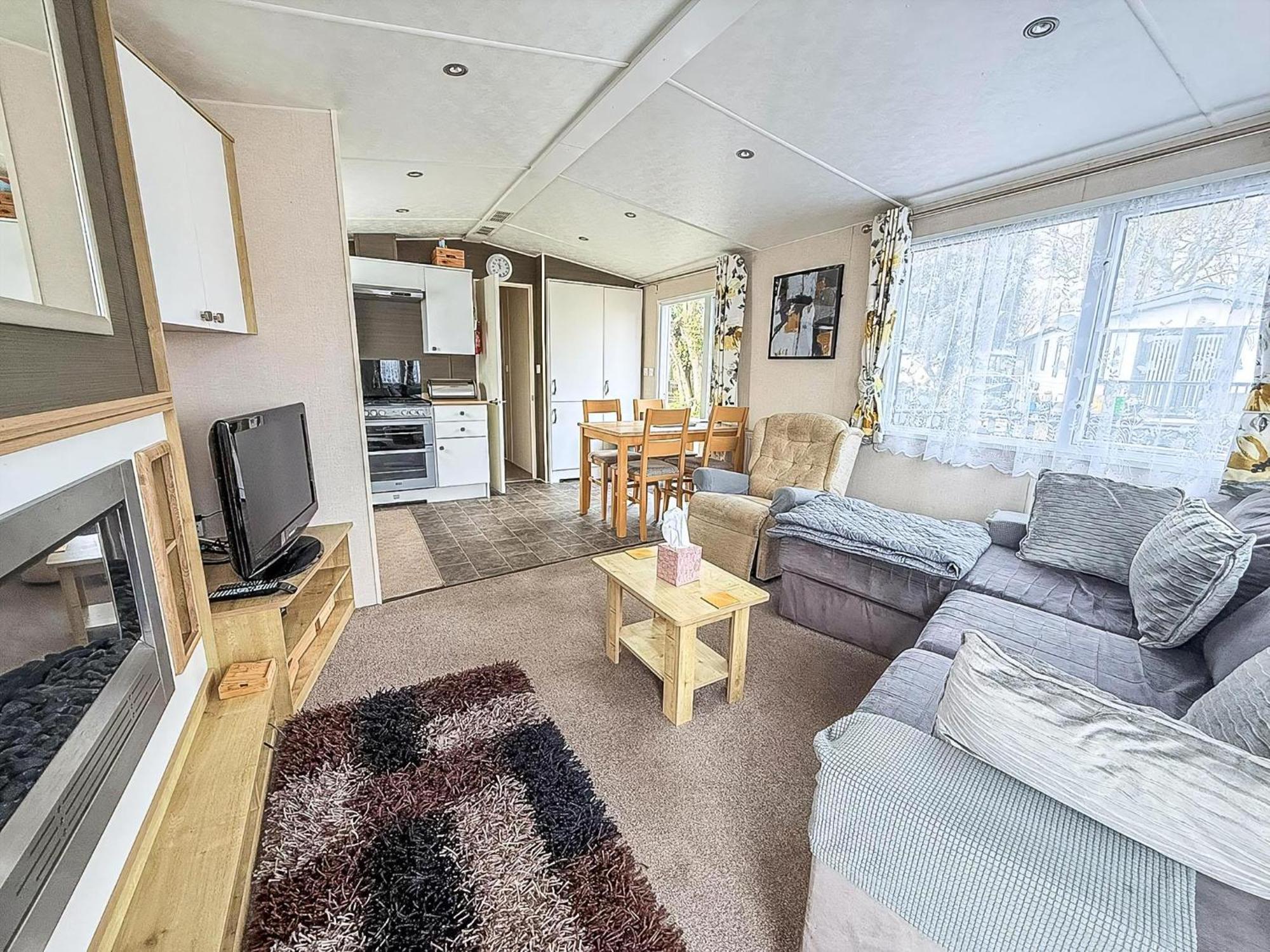 Brilliant Caravan With A Partial Sea View In Suffolk Ref 32026Az 로웨스터프 외부 사진